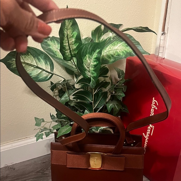 SOLD Two way pre-loved Salvatore Ferragamo Brown Leather with matching Wallet - Picture 3 of 16